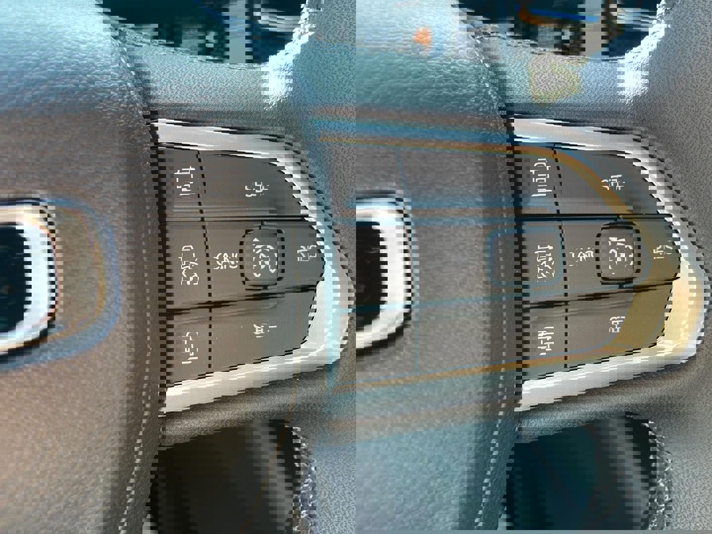 New 2026 Jeep Compass Limited image 17