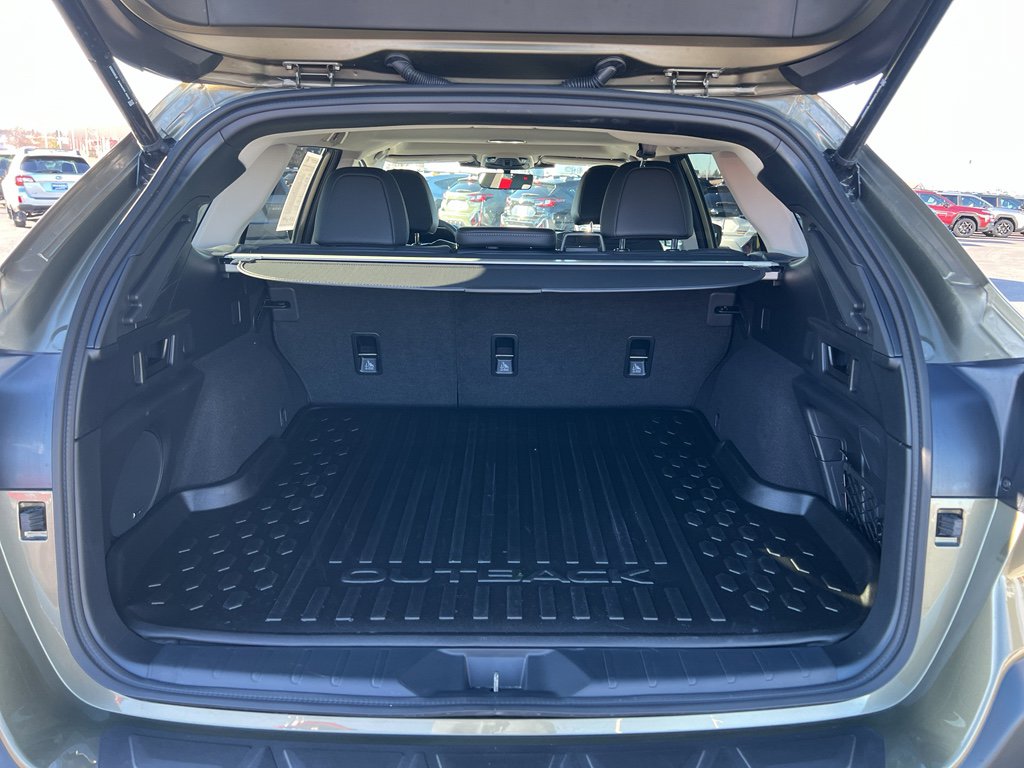 Certified 2025 Subaru Outback Limited image 27