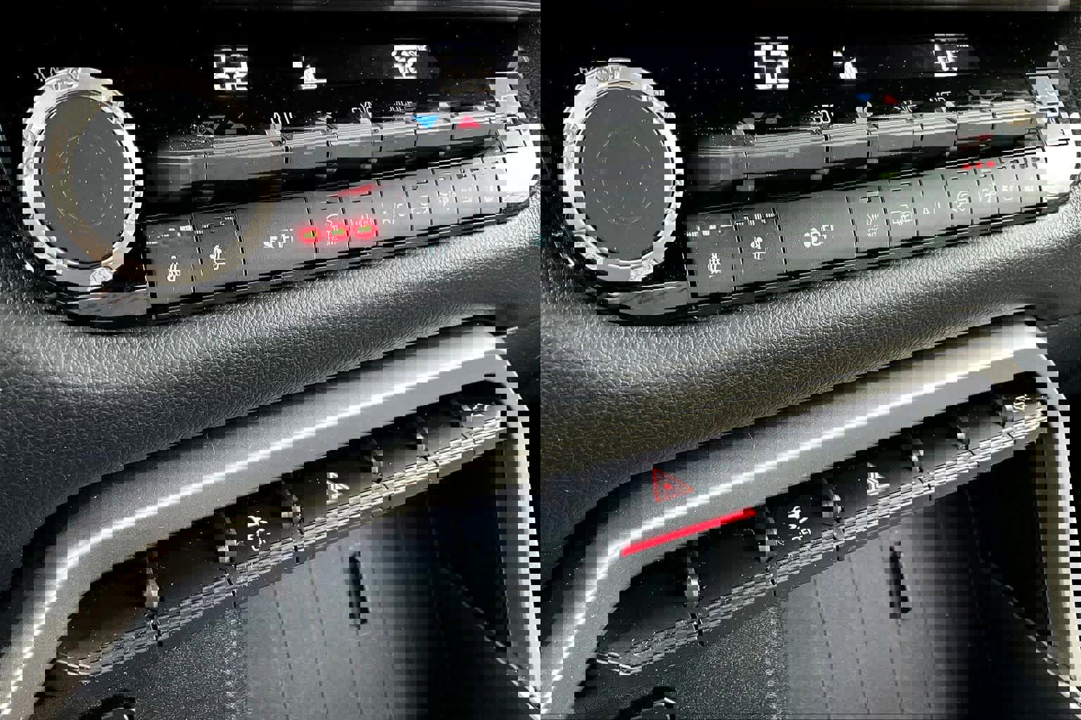 Used 2025 Toyota Tundra Limited image 33