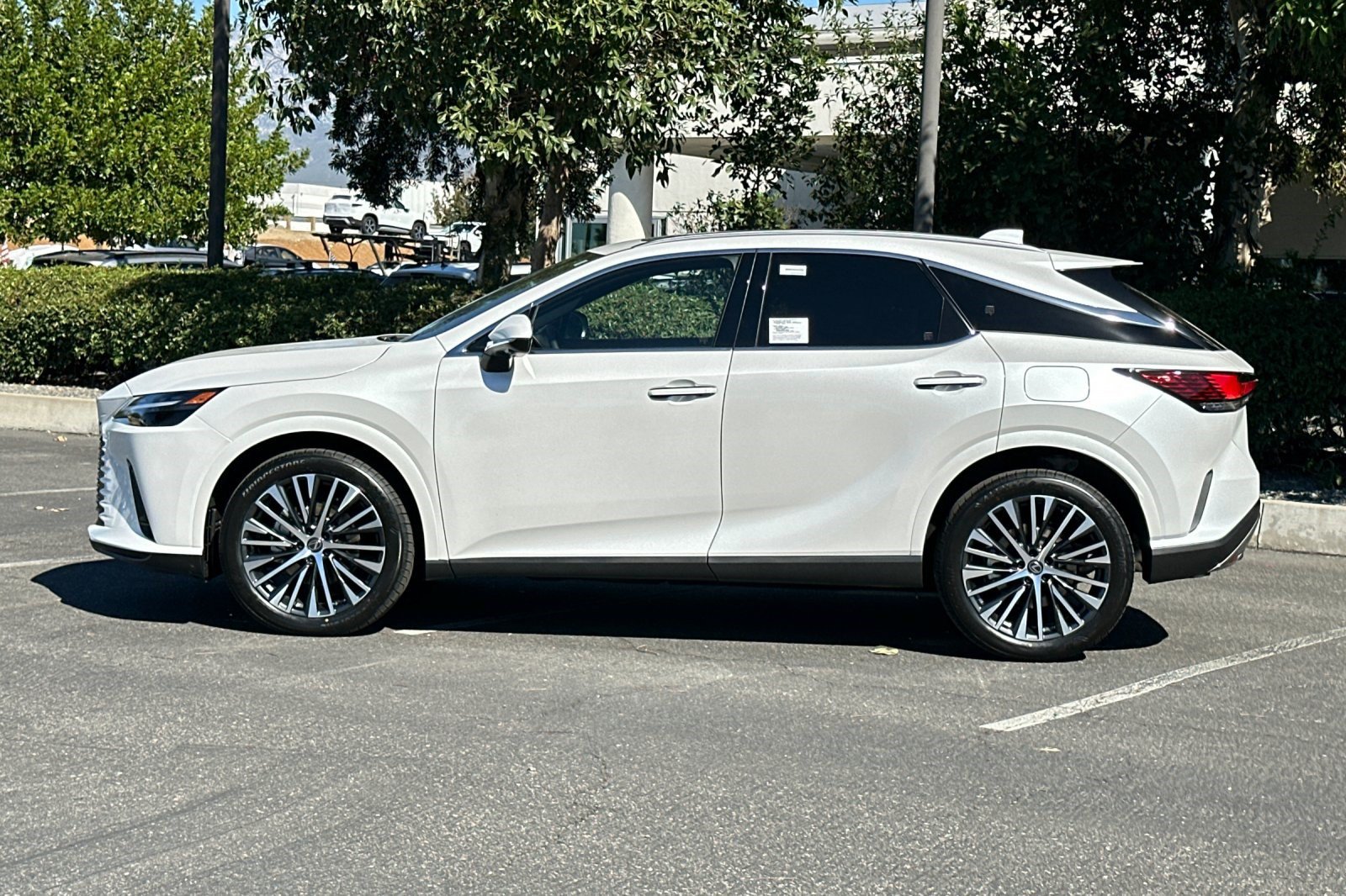 New 2026 Lexus RX 350 Premium Plus w/ Accessory Package (2T) FWD image 2