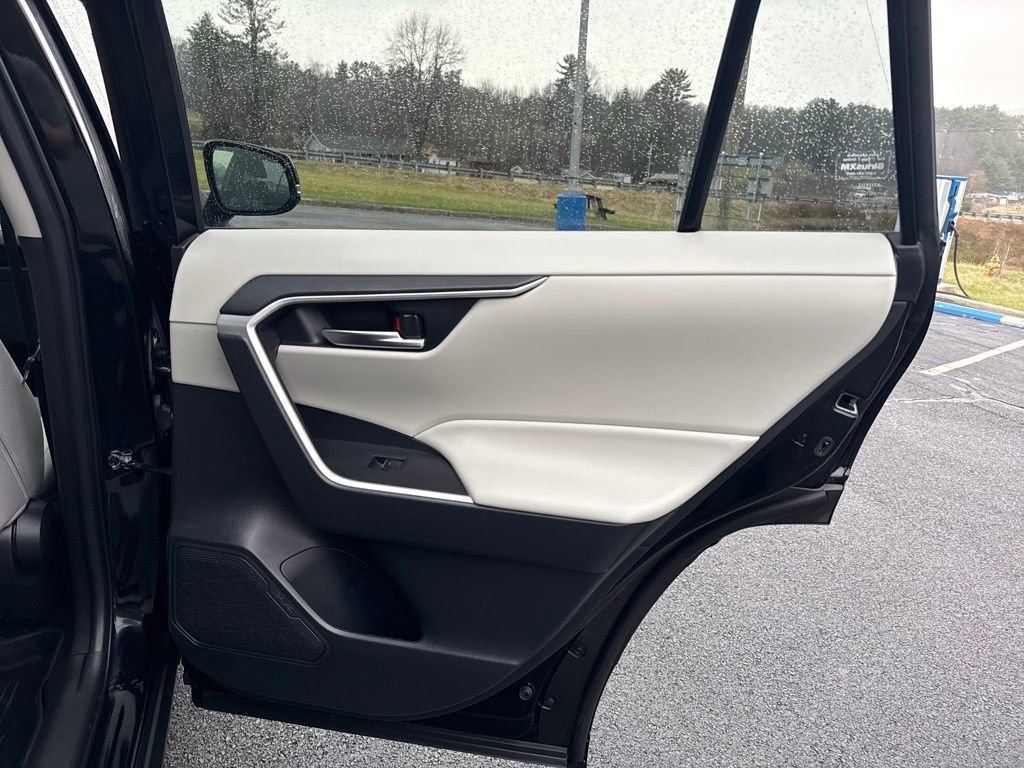 Used 2024 Toyota RAV4 XLE w/ Convenience Package image 36