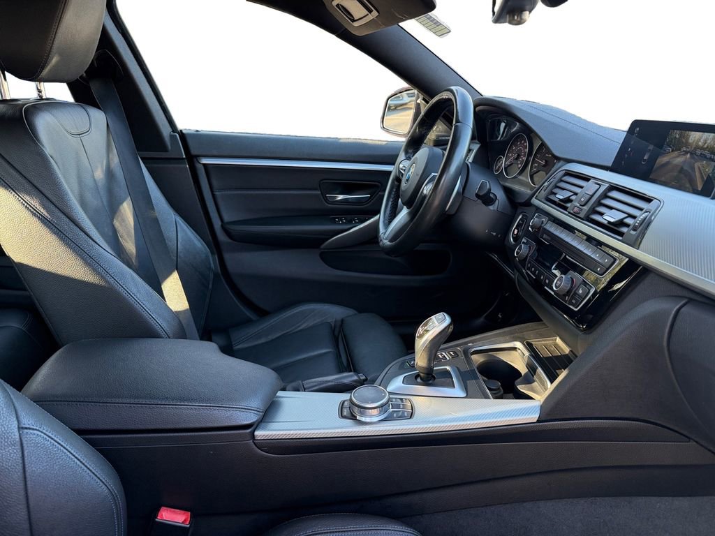 Used 2019 BMW 430i xDrive w/ M Sport Package image 15