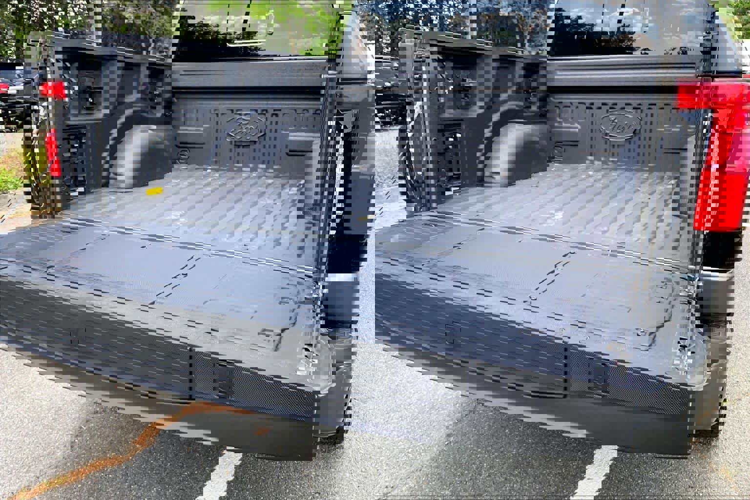 Used 2023 Ford F150 Lightning Lariat w/ Equipment Group 511A High AWD/4WD image 33