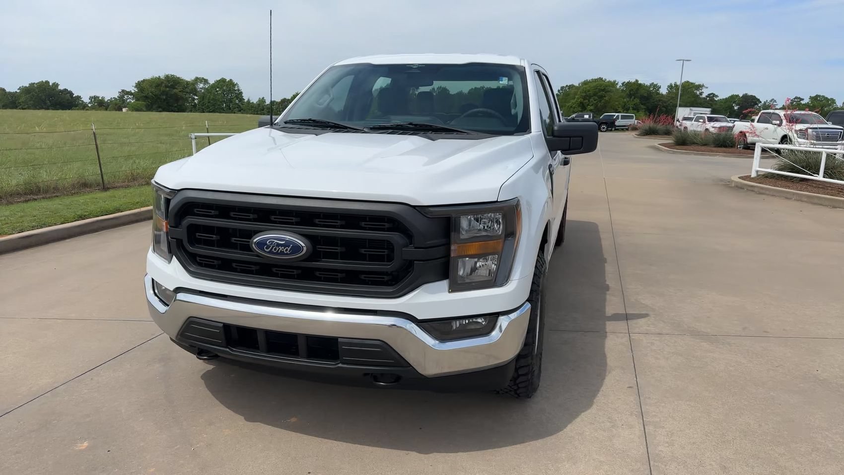 Used 2023 Ford F150 XL w/ XL Chrome Appearance Package AWD/4WD image 4