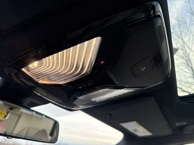 Certified 2025 BMW 330i xDrive Sedan w/ Premium Package image 22