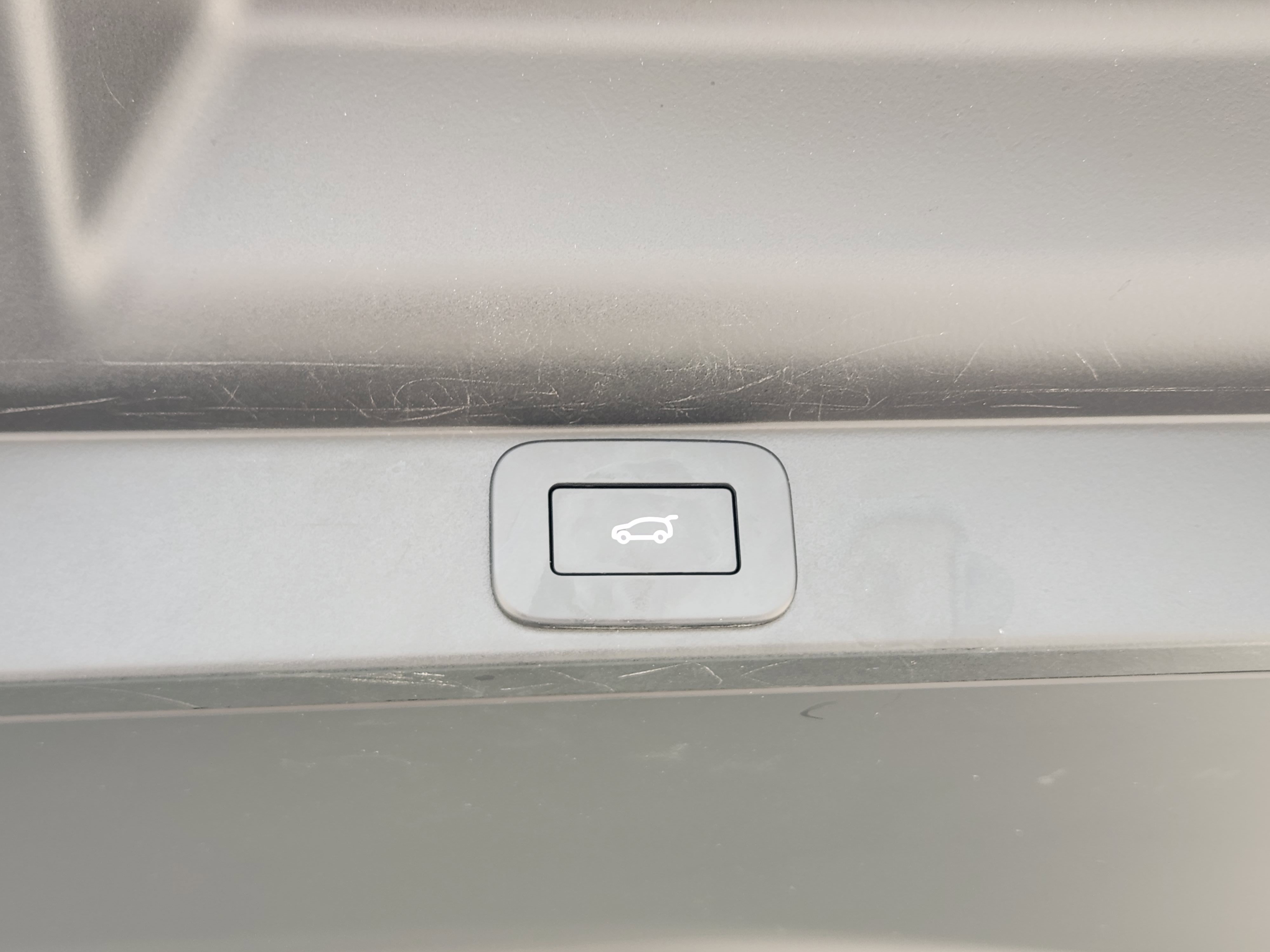 Certified 2025 Land Rover Range Rover SE AWD/4WD image 35