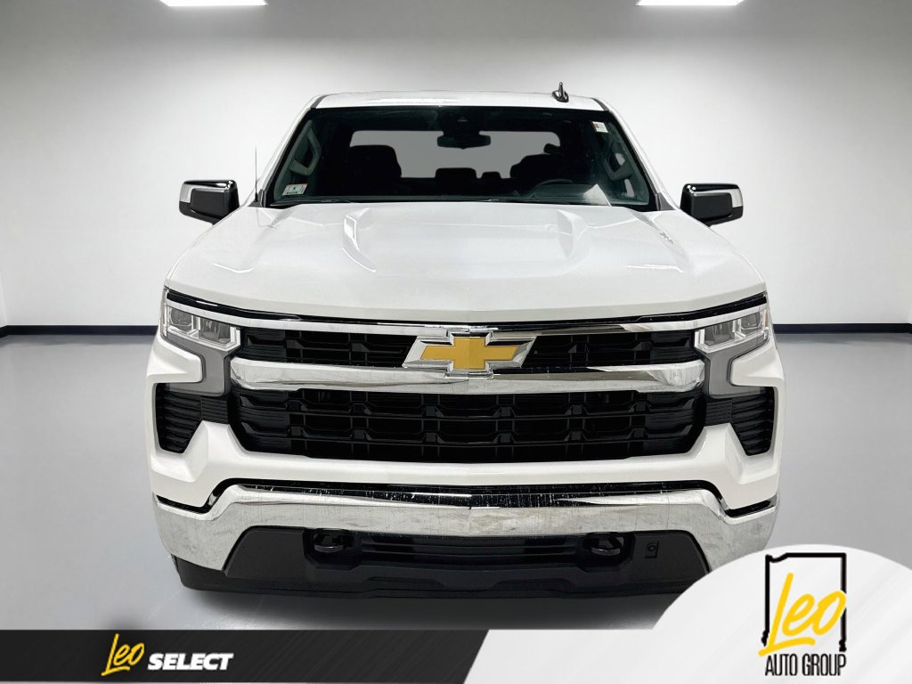 Used 2026 Chevrolet Silverado 1500 LT AWD/4WD image 2