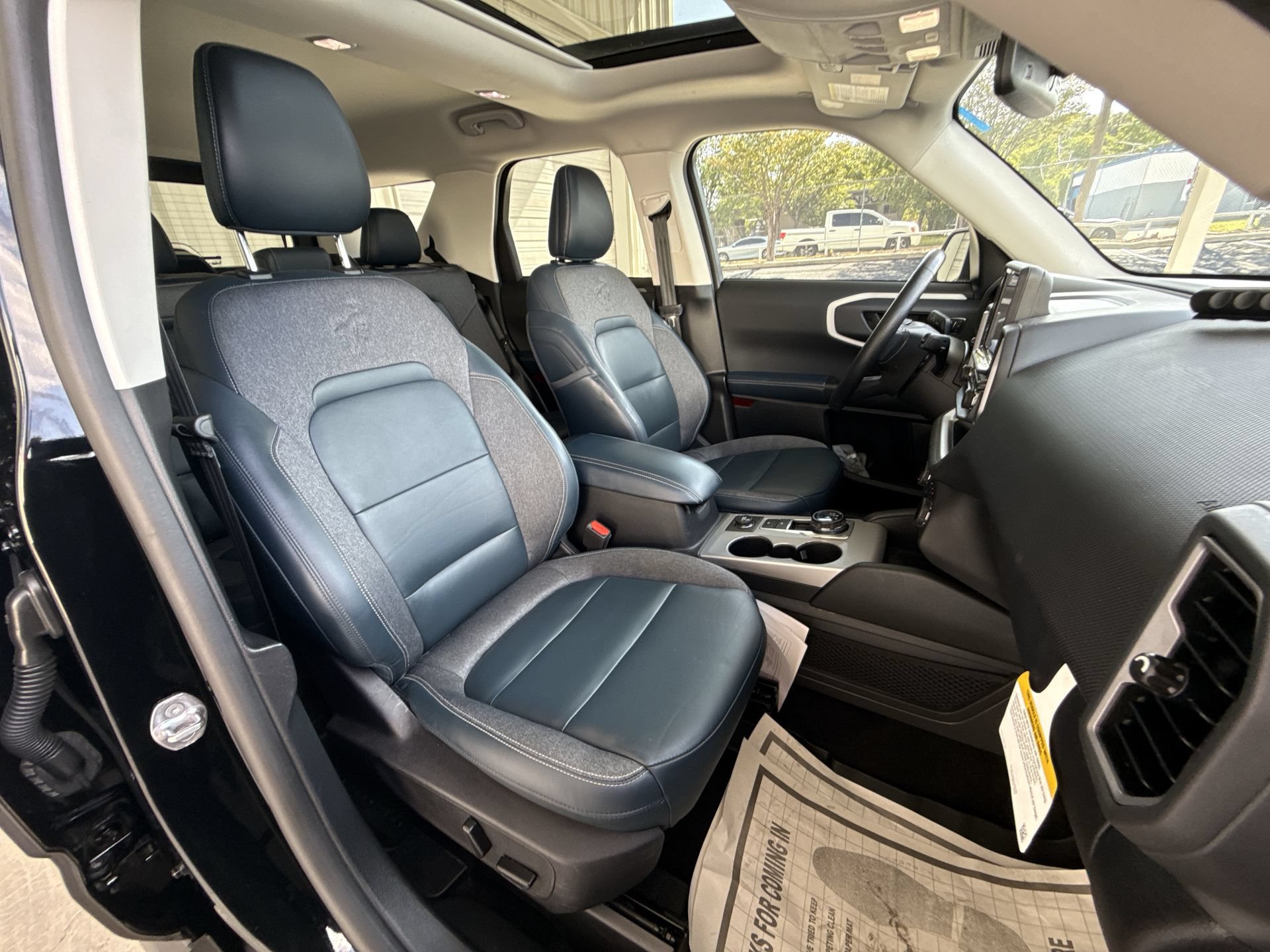 Used 2023 Ford Bronco Sport Outer Banks w/ Tech Package AWD/4WD image 26