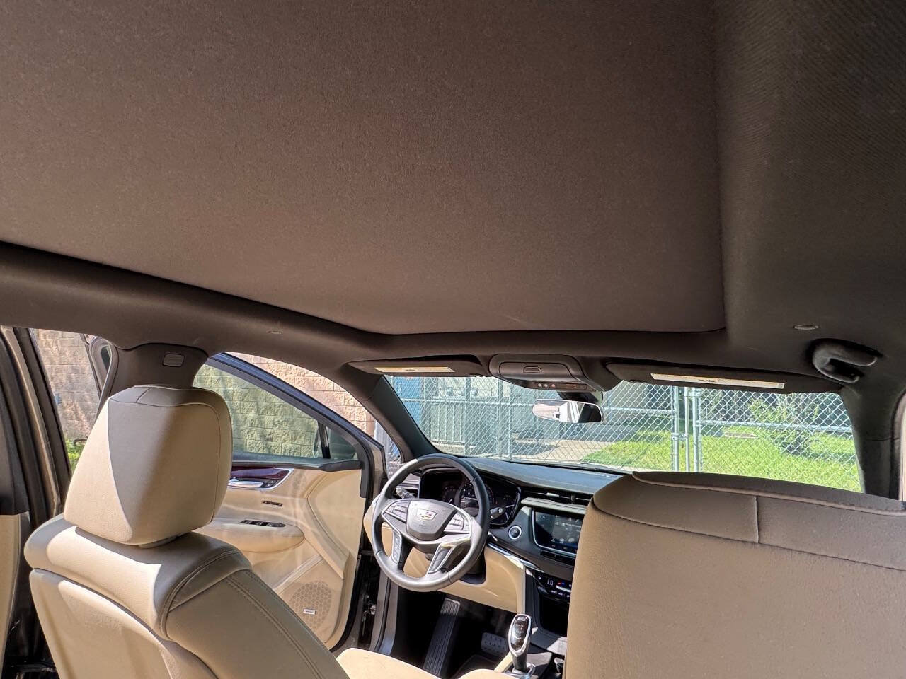 Used 2017 Cadillac XT5 Luxury w/ Driver Awareness Package FWD image 24