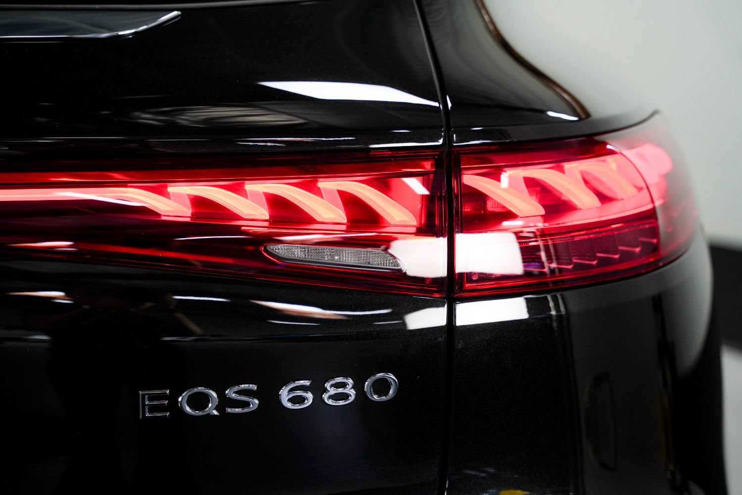 Used 2025 Mercedes-Benz Maybach EQS 680 4MATIC image 22