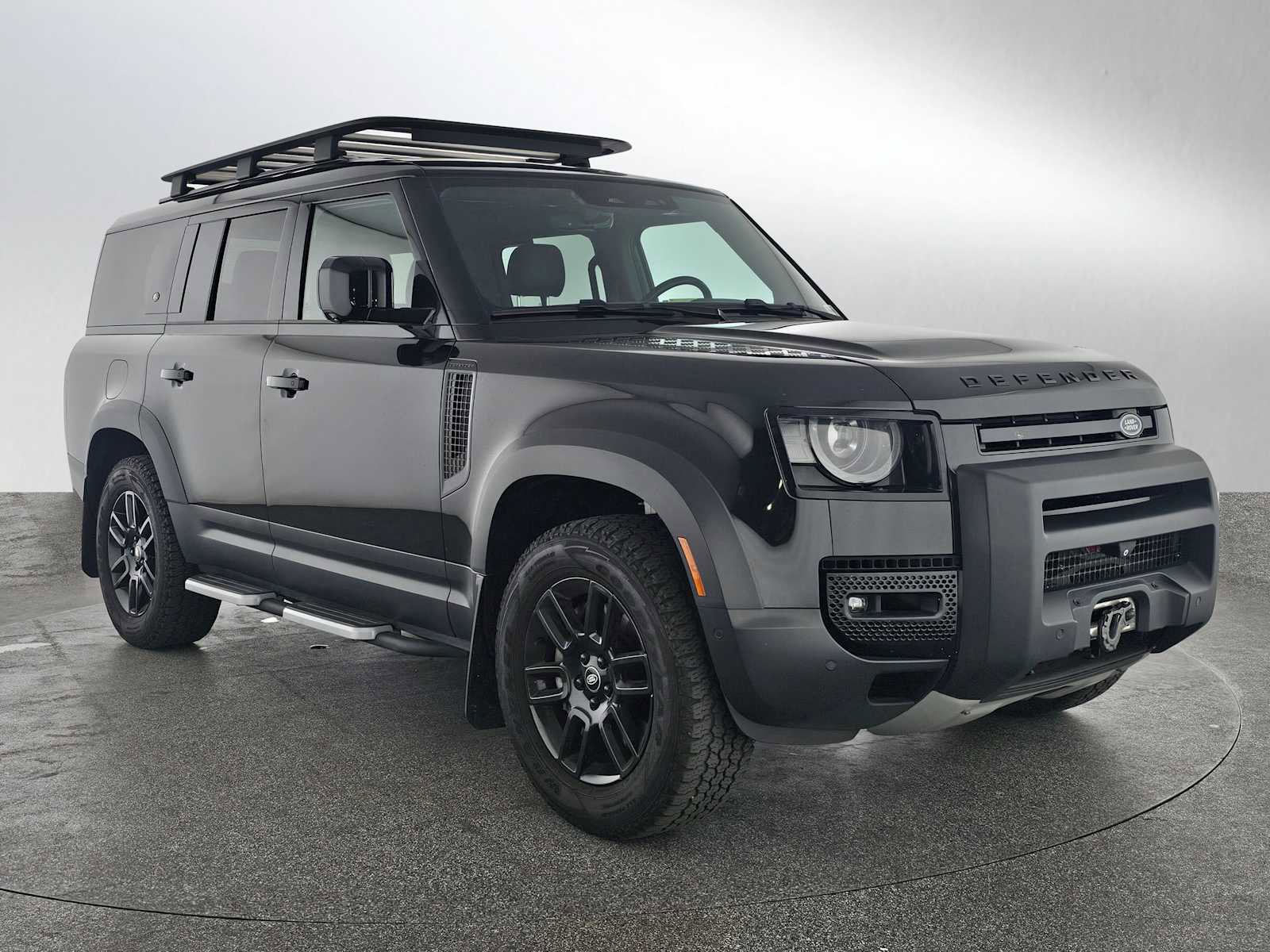 Used 2023 Land Rover Defender 130 SE image 7