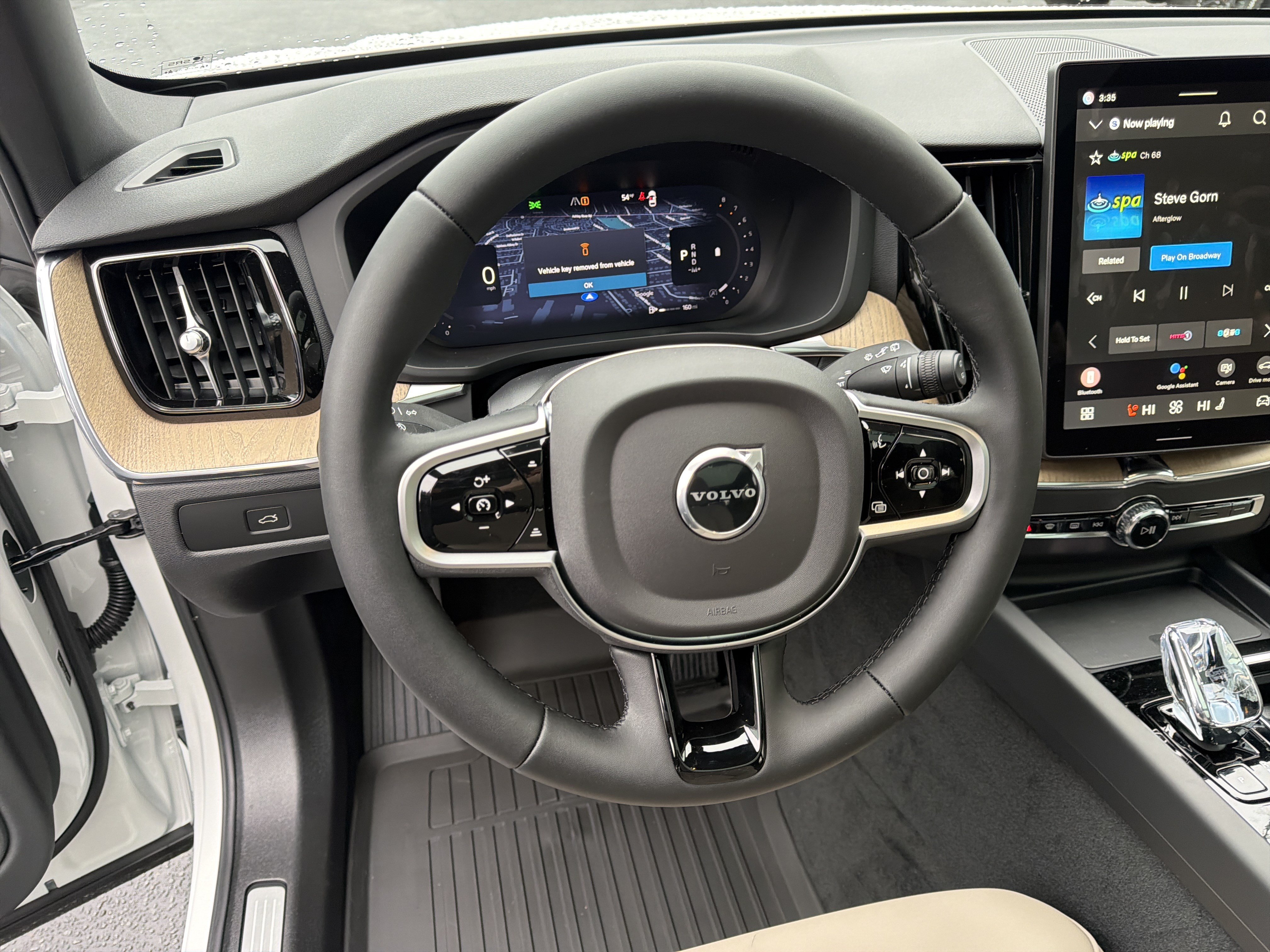 Used 2026 Volvo XC60 B5 Plus w/ Protection Package Premier AWD/4WD image 18