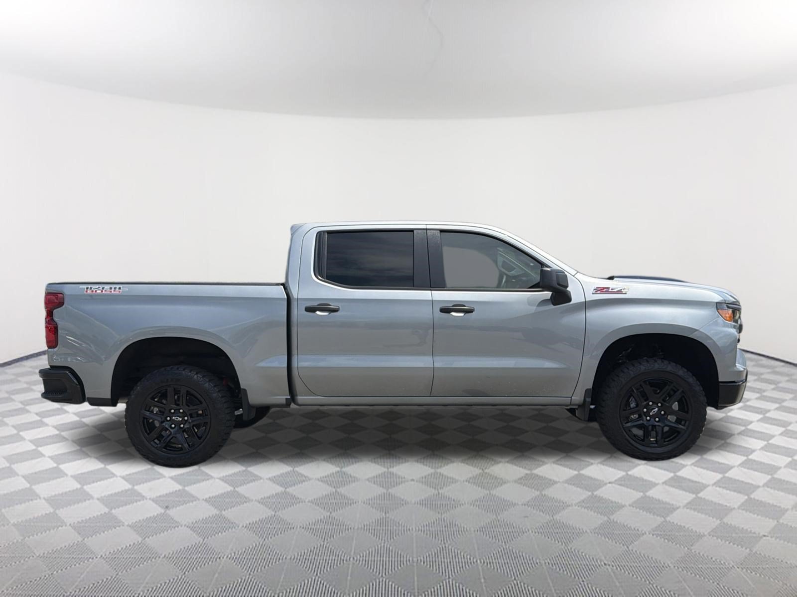 Used 2024 Chevrolet Silverado 1500 Custom Trail Boss AWD/4WD image 18