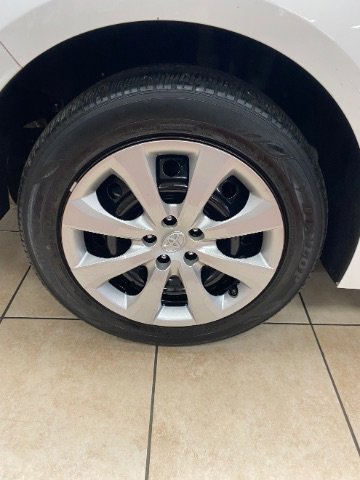 Used 2021 Toyota Corolla LE FWD image 30