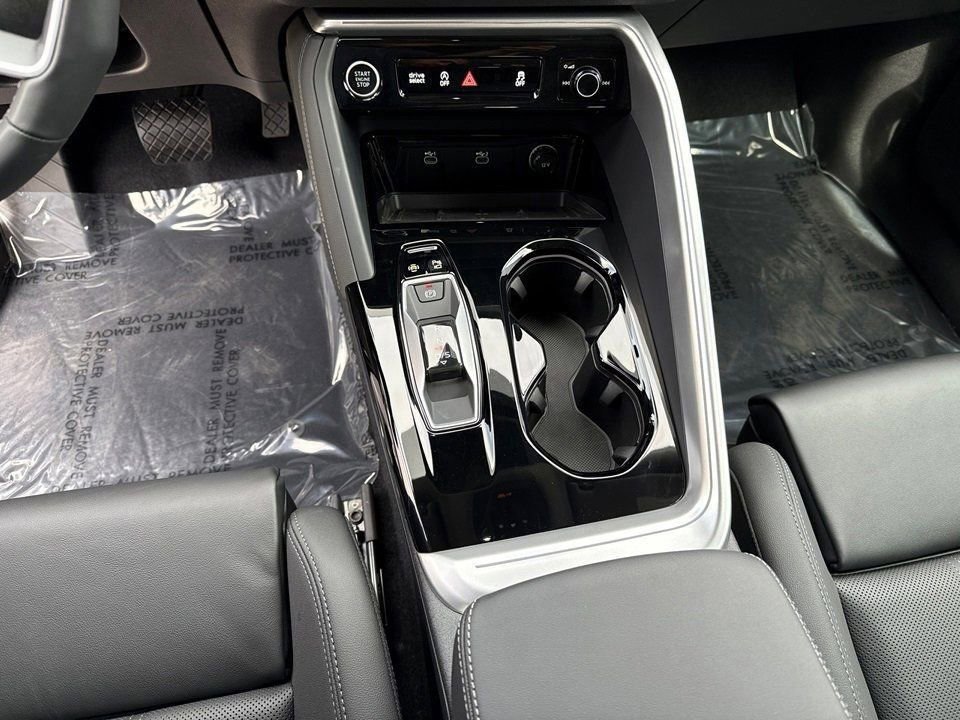 Certified 2025 Audi Q5 Premium w/ Premium Plus AWD/4WD image 18