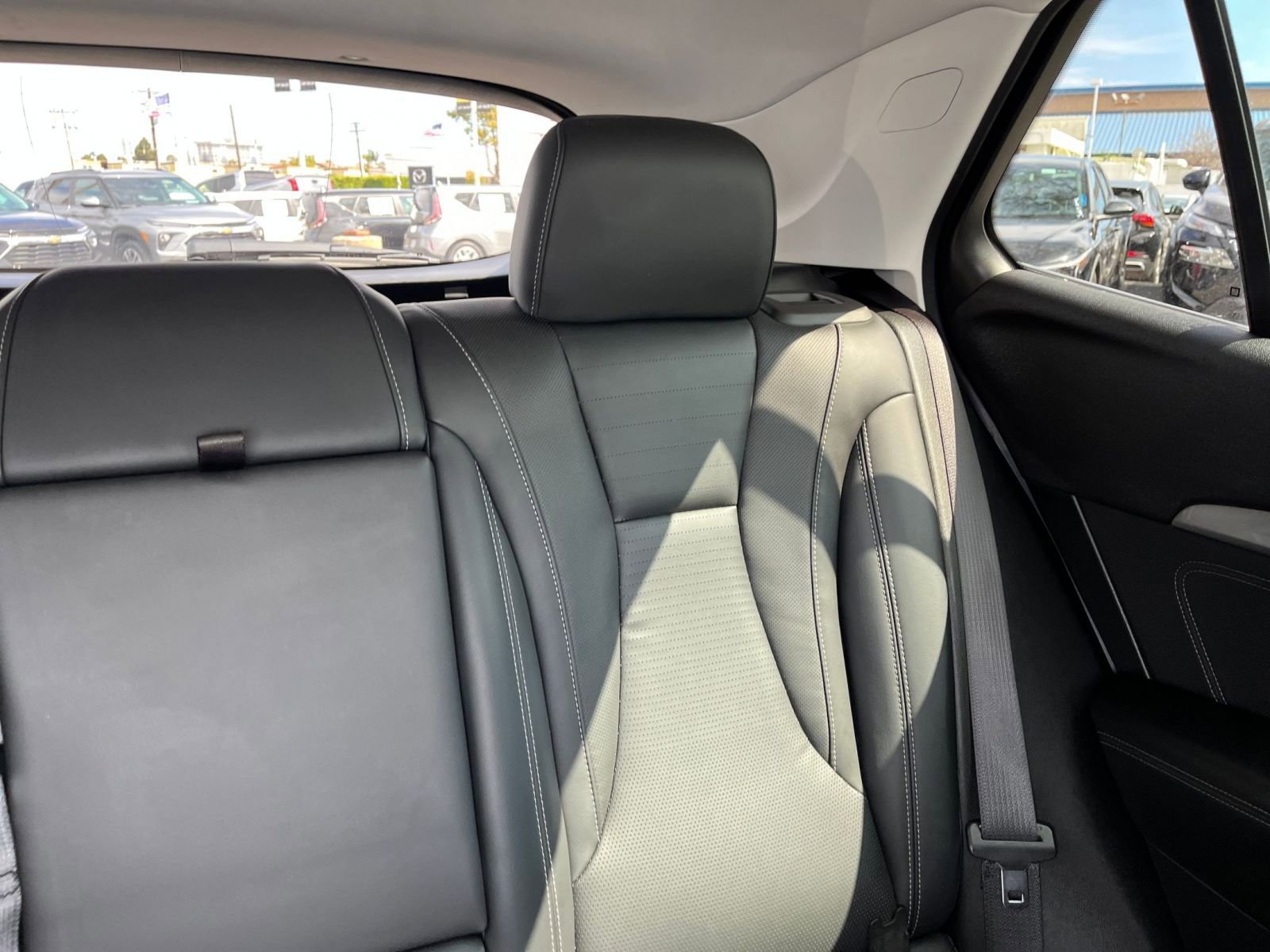 Used 2024 Buick Envision Preferred AWD/4WD image 37