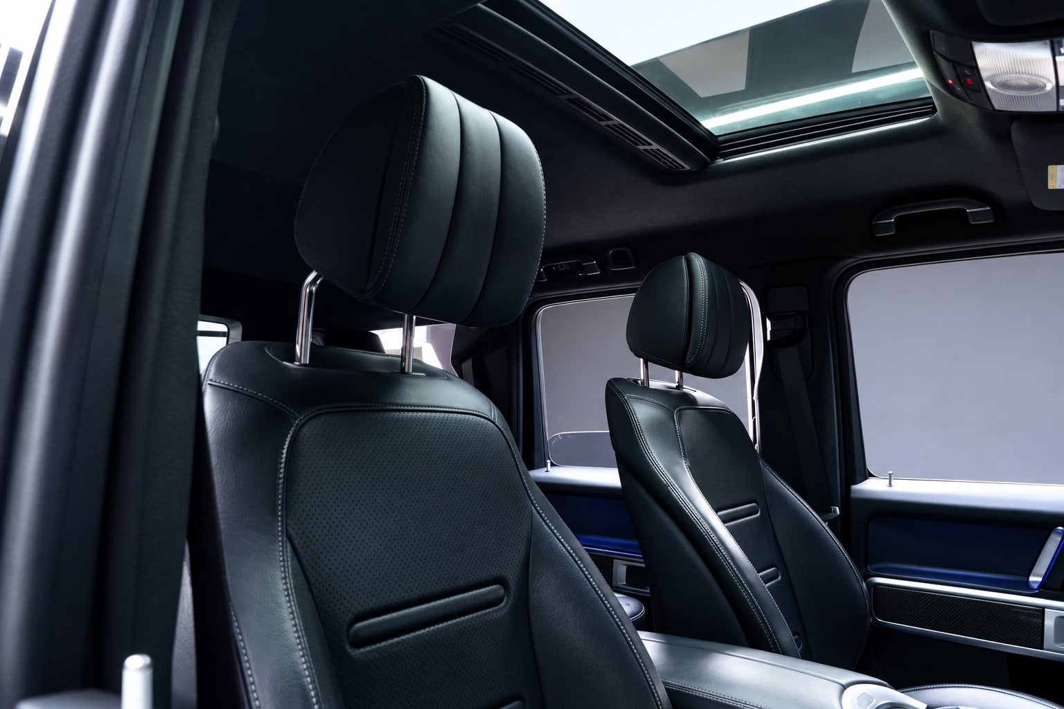 Used 2023 Mercedes-Benz G 550 image 29