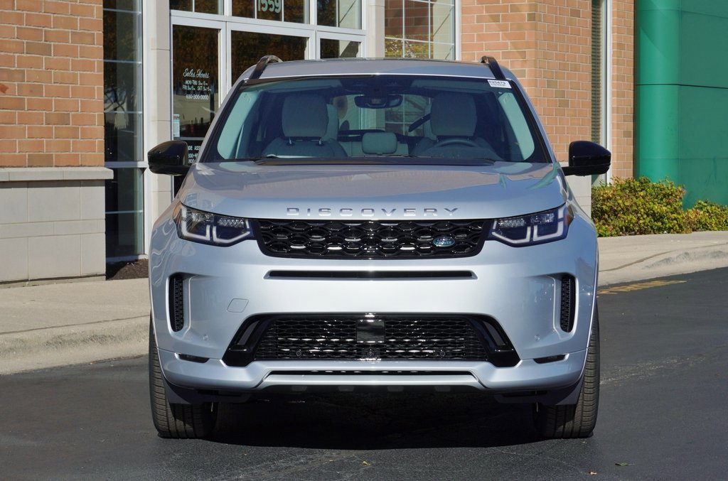New 2025 Land Rover Discovery Sport S image 3
