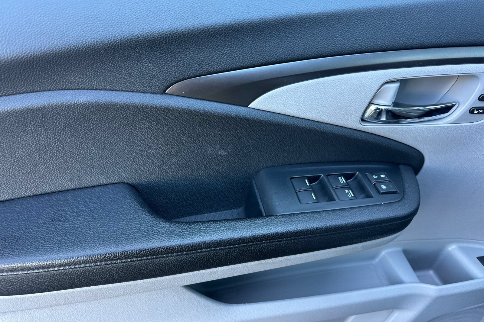 Used 2022 Honda Pilot Special Edition image 10