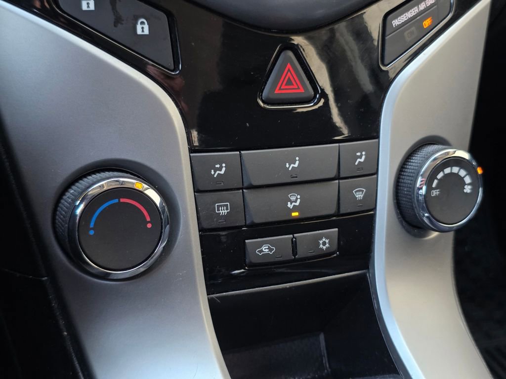 Used 2013 Chevrolet Cruze LT image 30