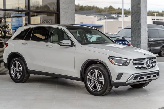 Used 2021 Mercedes-Benz GLC 300 4MATIC image 4