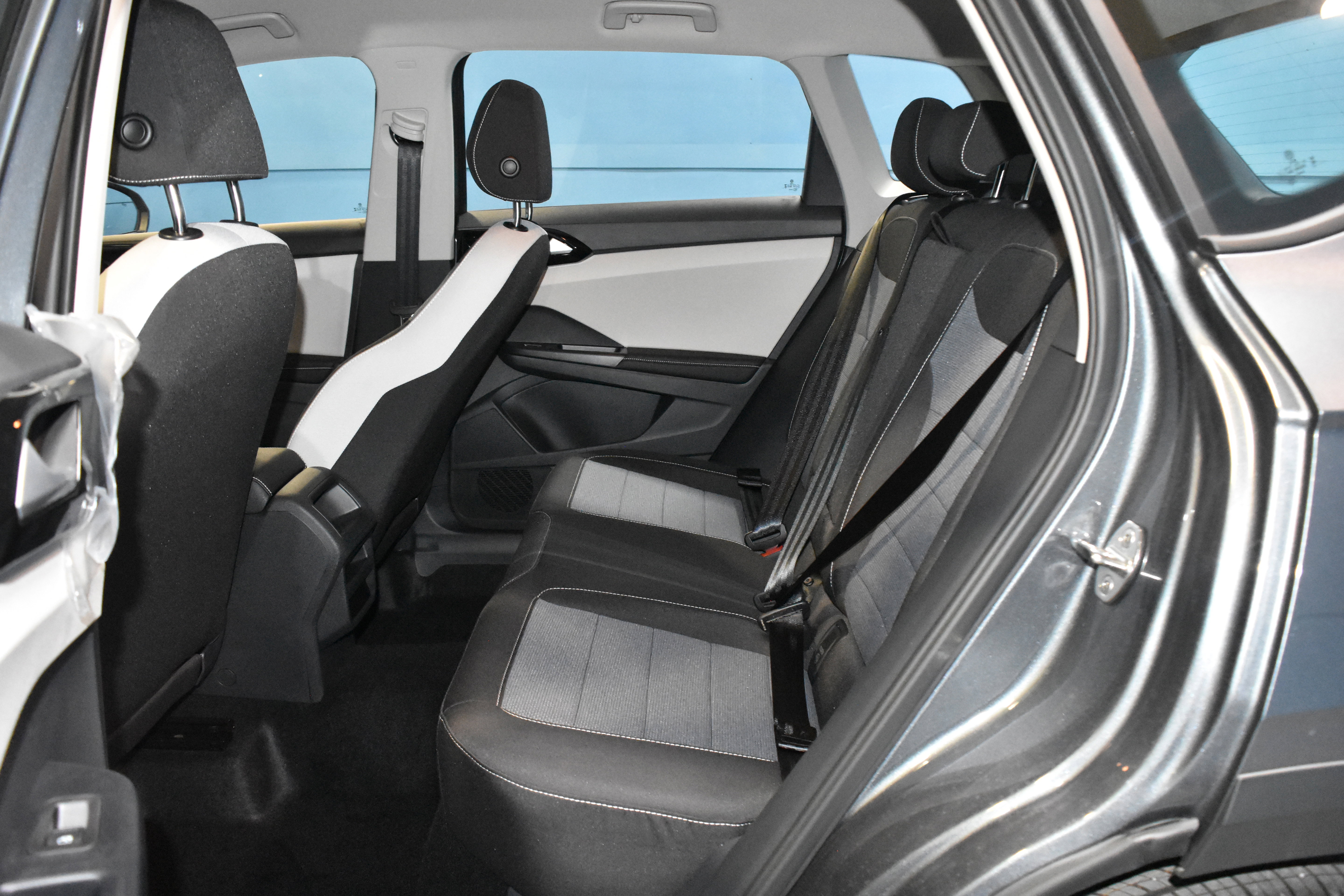 New 2026 Volkswagen Taos S AWD/4WD image 16