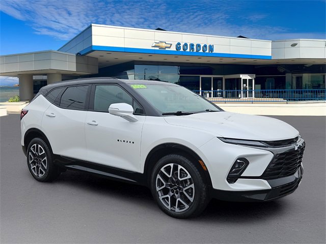 Used 2023 Chevrolet Blazer RS w/ Driver Confidence II Package image 6