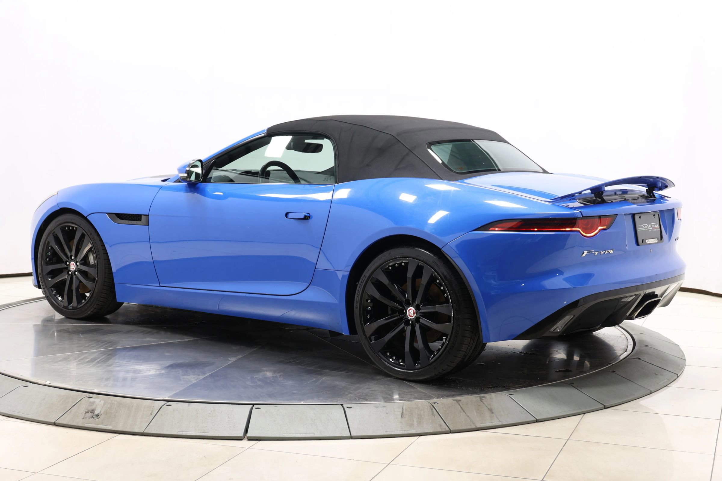 Used 2020 Jaguar F-TYPE Convertible image 68
