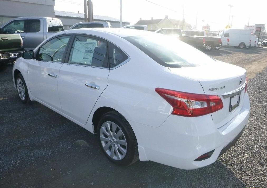 Used 2019 Nissan Sentra S image 4