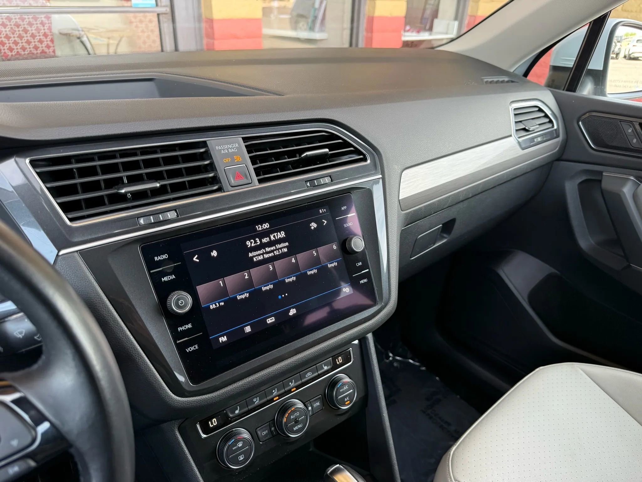 Used 2018 Volkswagen Tiguan SE FWD image 31