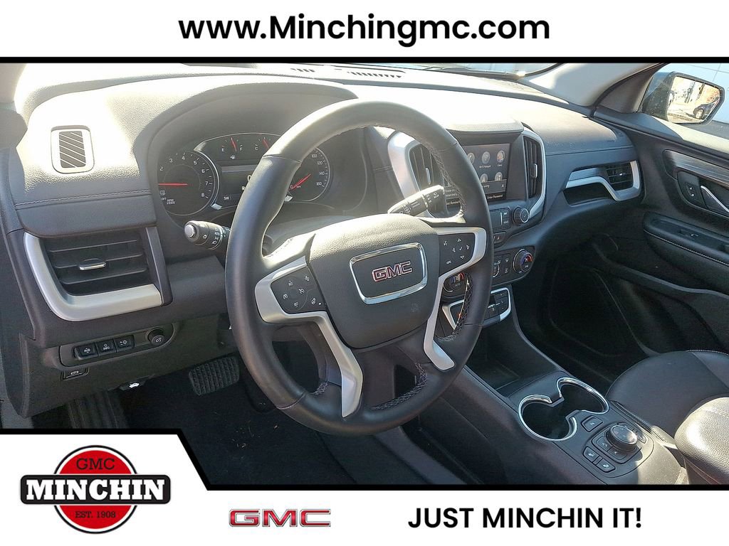Used 2024 GMC Terrain SLT w/ Tech Package image 10
