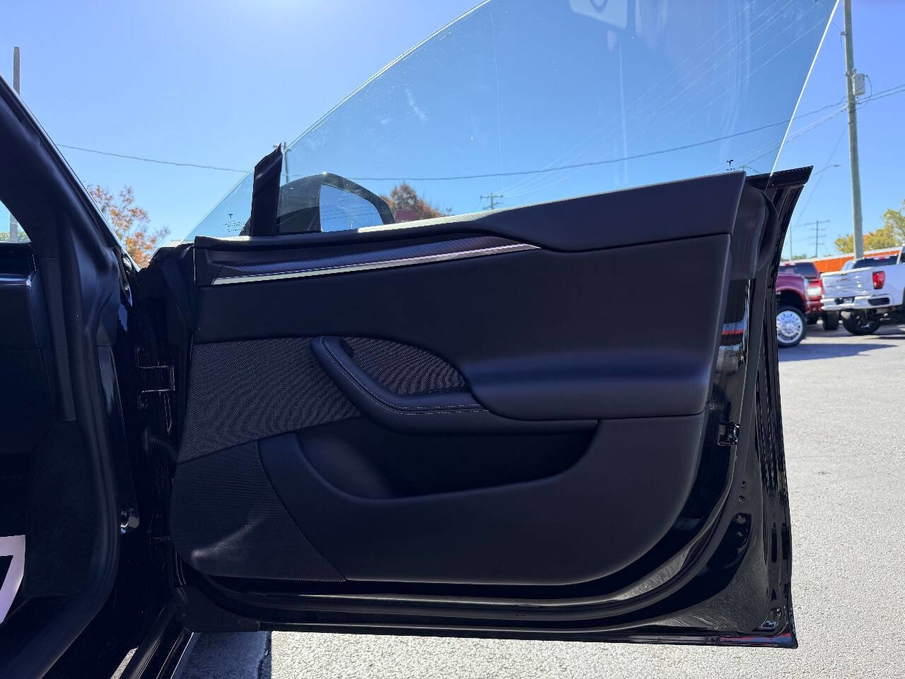 Used 2021 Tesla Model S Plaid image 34