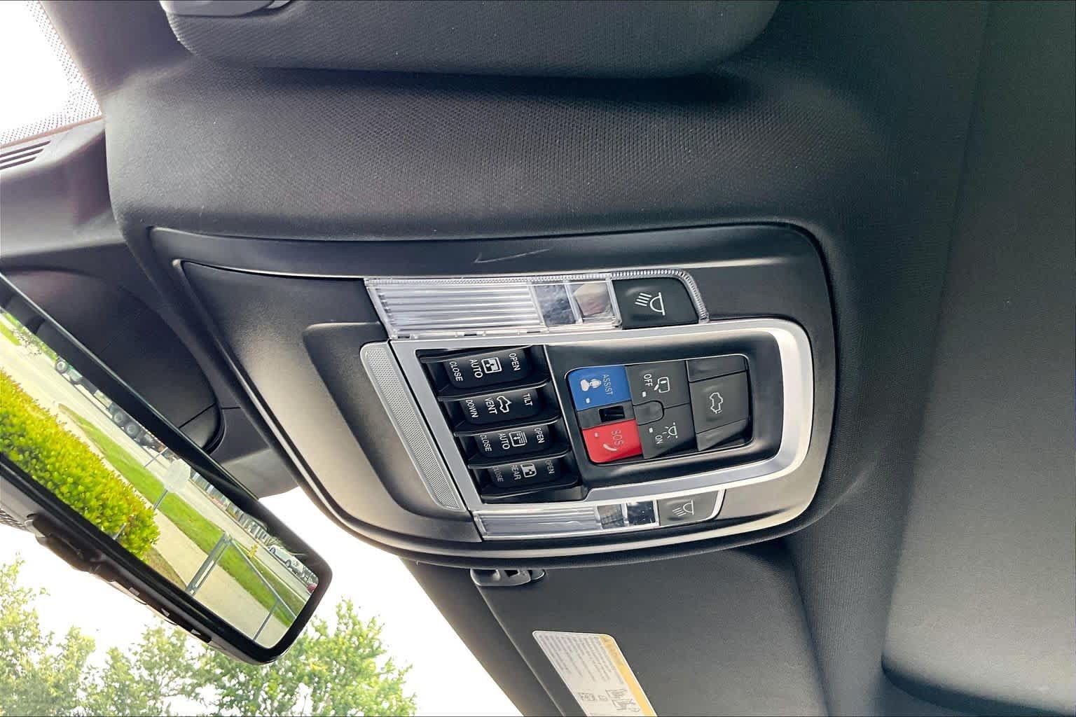 Used 2024 RAM 1500 TRX AWD/4WD image 33