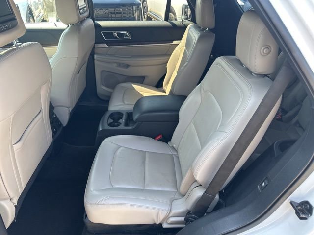 Used 2018 Ford Explorer Limited w/ Equipment Group 301A FWD image 28