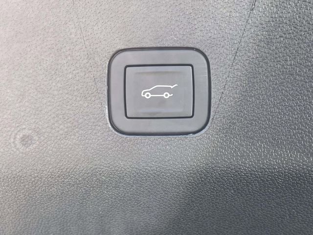 New 2026 Chevrolet Suburban High Country image 11