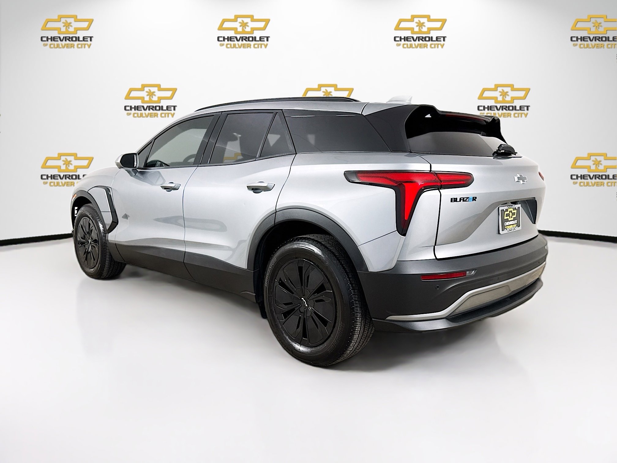 Used 2025 Chevrolet Blazer EV LT image 5