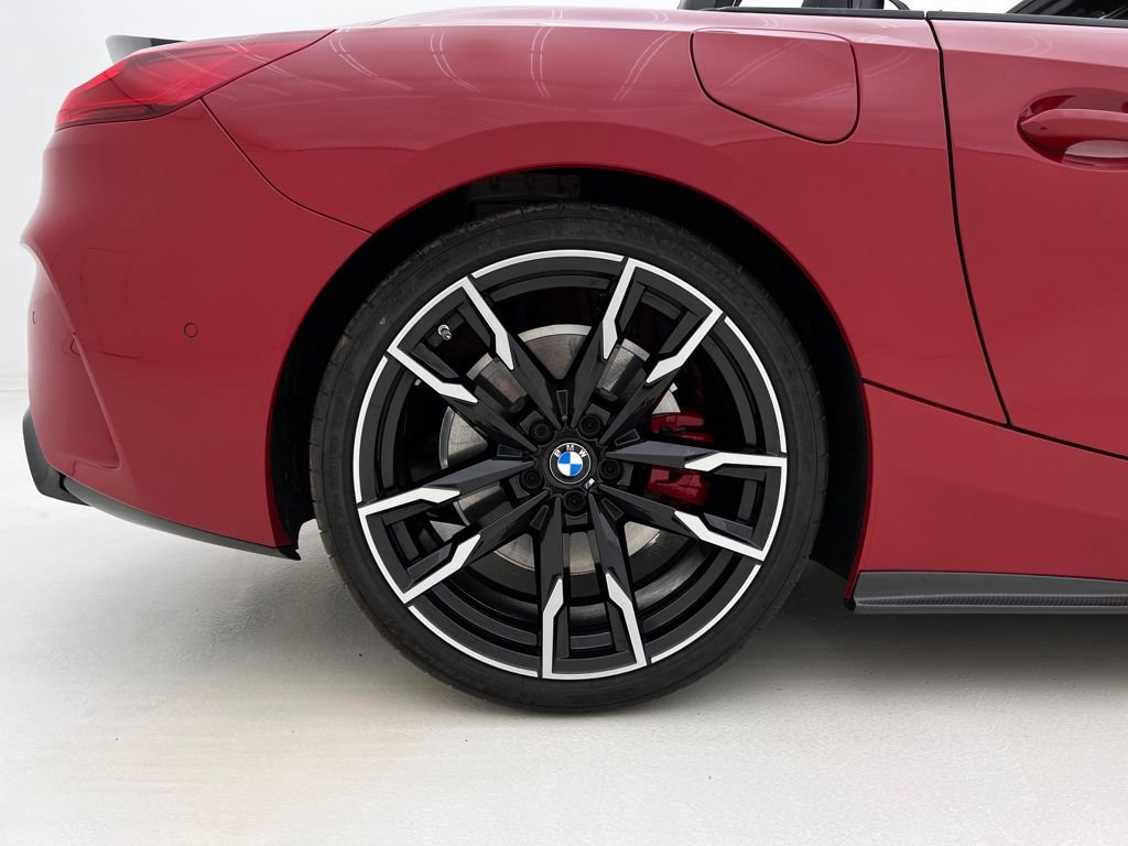 Certified 2025 BMW Z4 M40i w/ Edition image 32