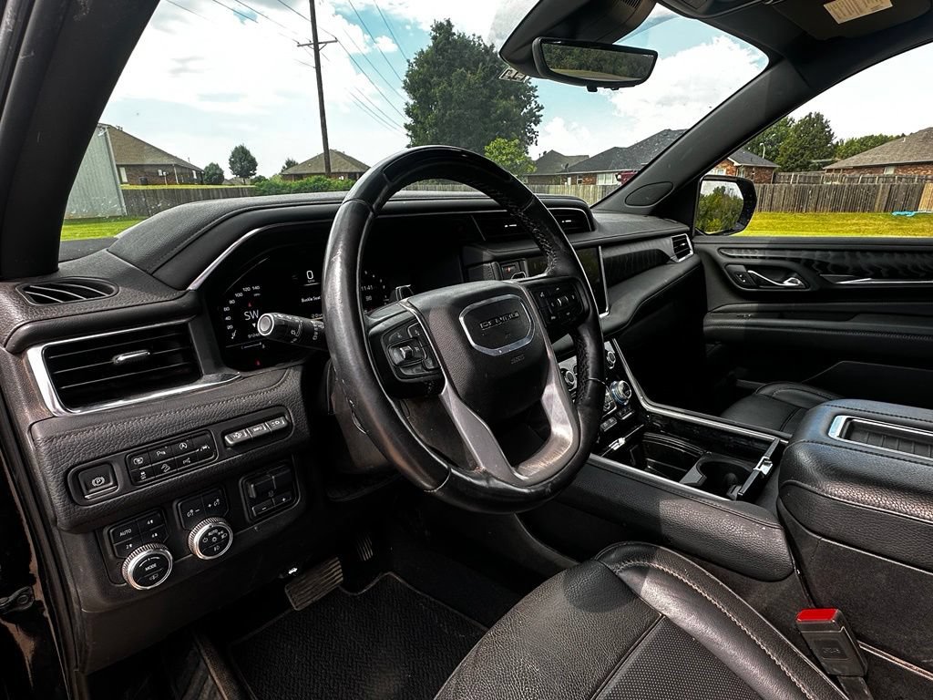 Used 2024 GMC Yukon Denali w/ Denali Reserve Package AWD/4WD image 10
