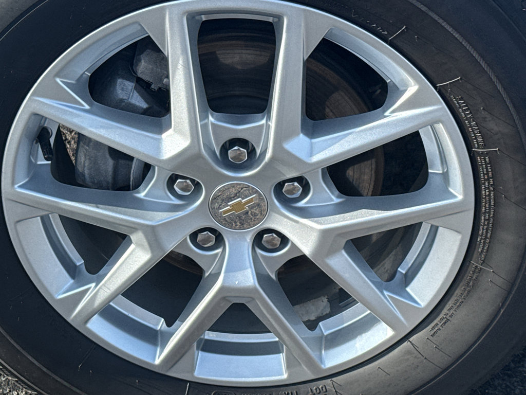 Used 2024 Chevrolet Equinox LT image 9