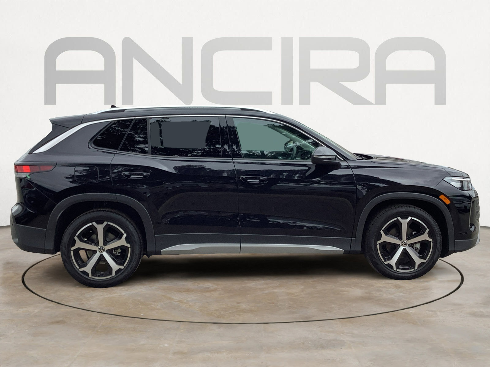 New 2026 Volkswagen Tiguan SE FWD image 9
