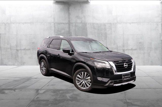 Used 2025 Nissan Pathfinder SL w/ SL Premium Package AWD/4WD image 2