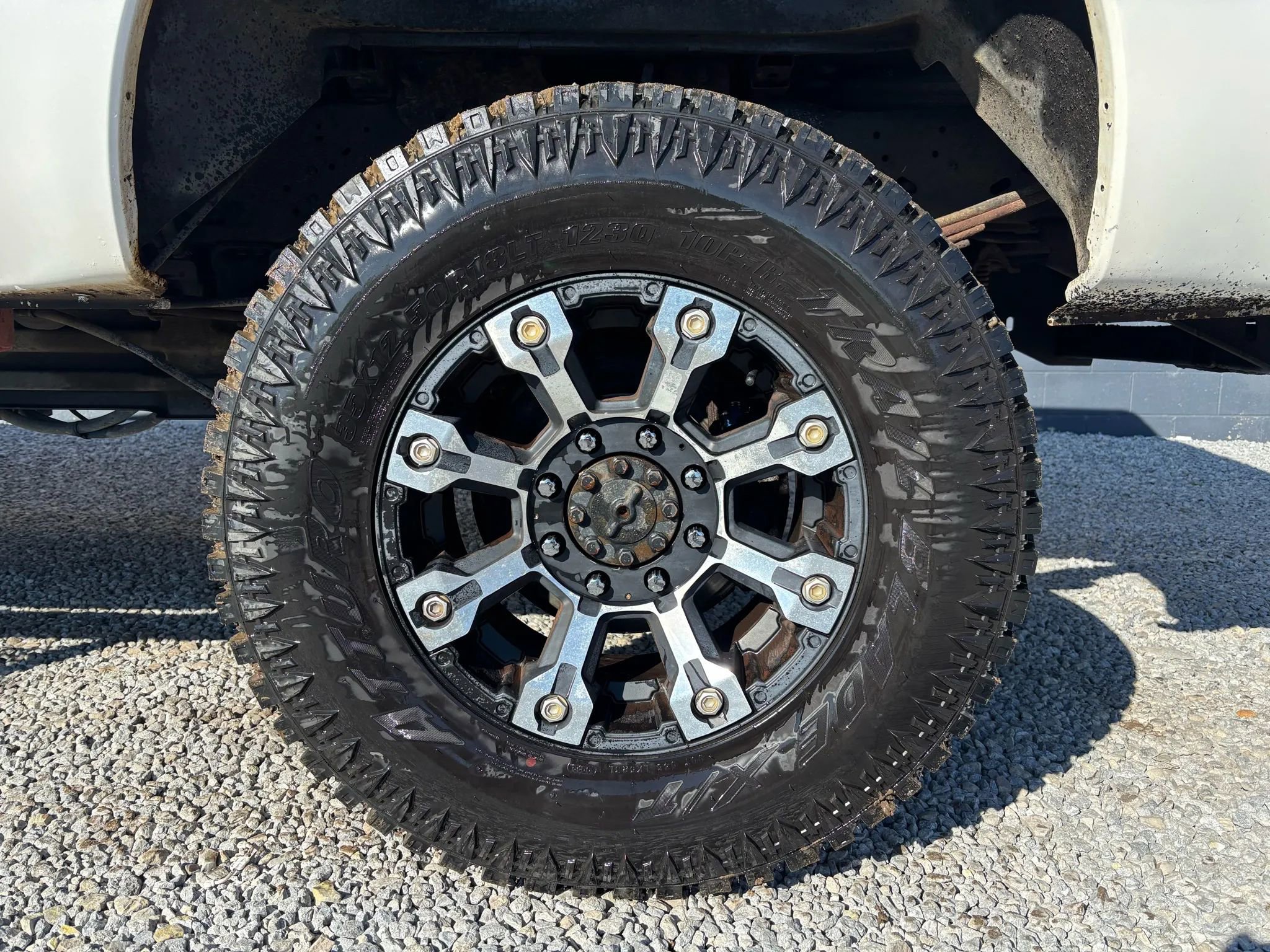 Used 2014 Ford F250 Lariat w/ Lariat Chrome Package image 2