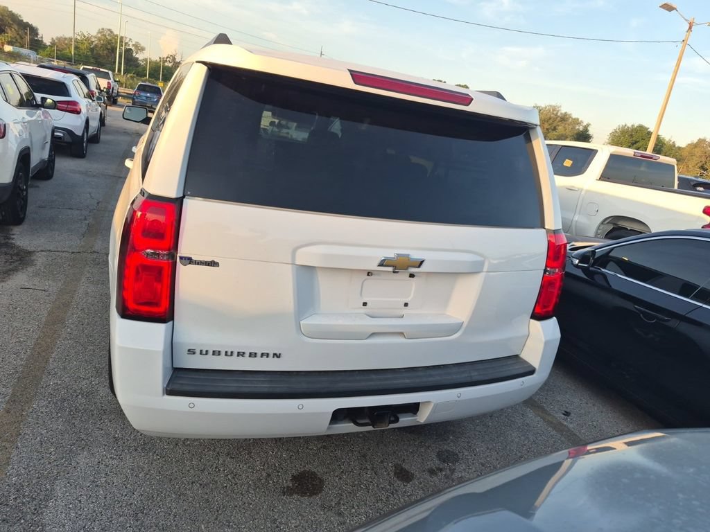 Used 2018 Chevrolet Suburban LT RWD image 8