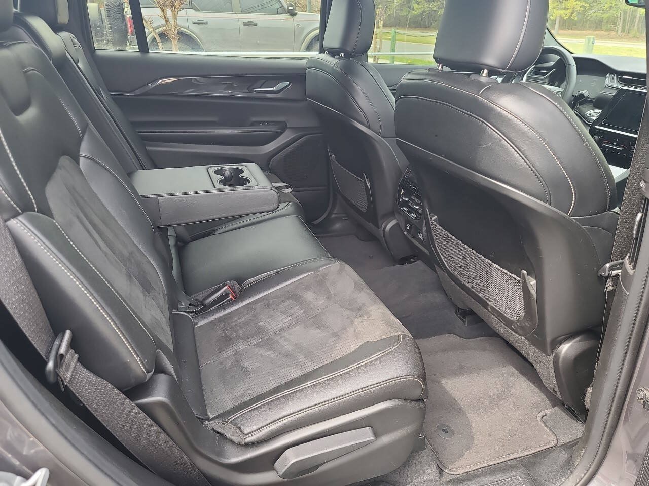 Used 2023 Jeep Grand Cherokee L Laredo RWD image 35