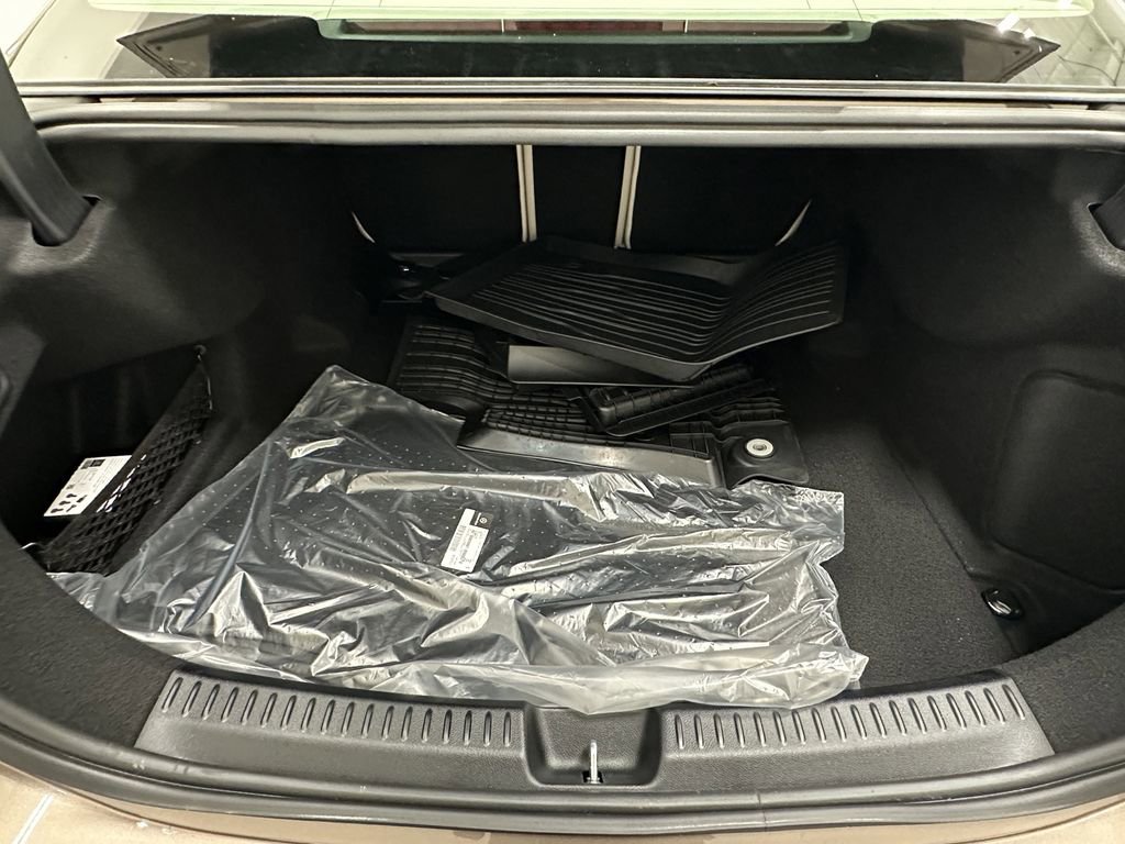 New 2026 Mercedes-Benz E 350 4MATIC Sedan image 22
