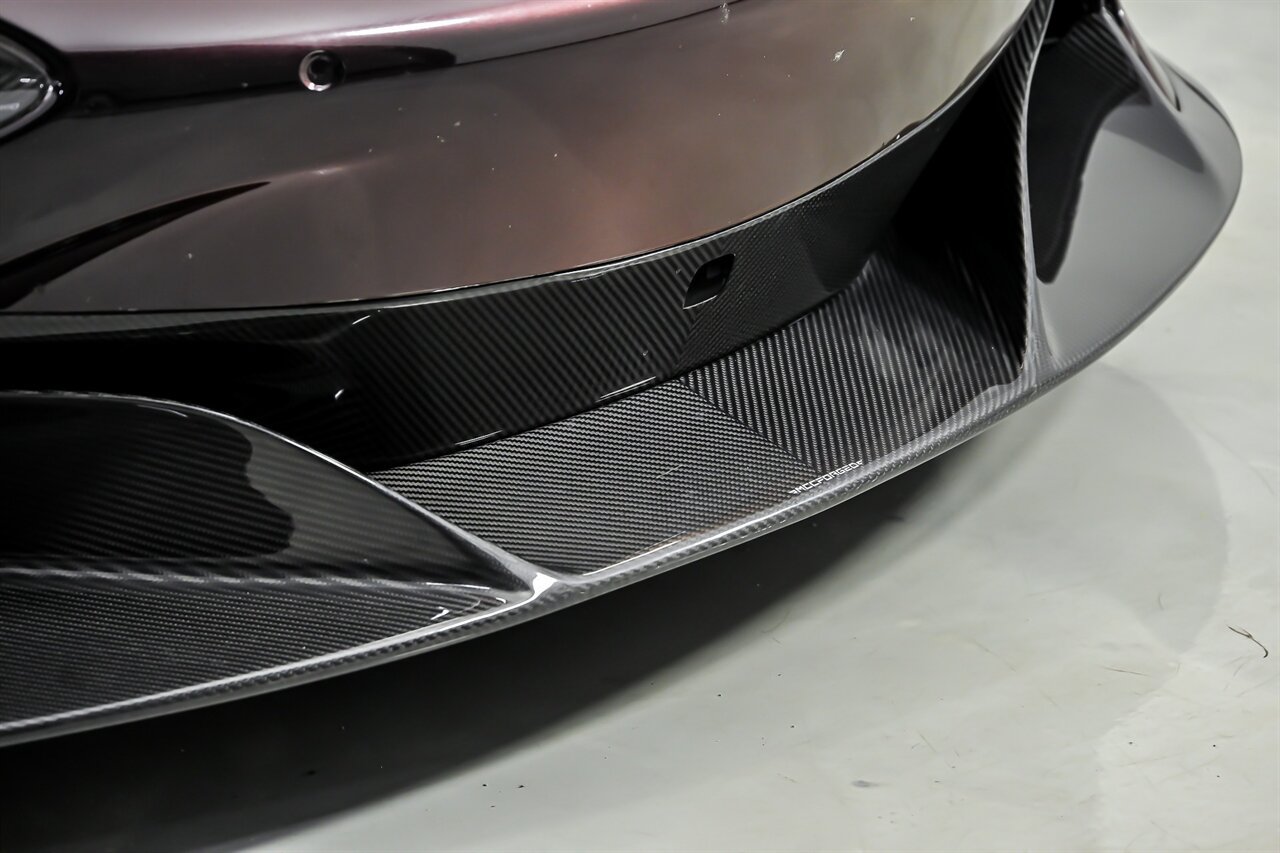 Used 2018 McLaren 720S RWD image 4