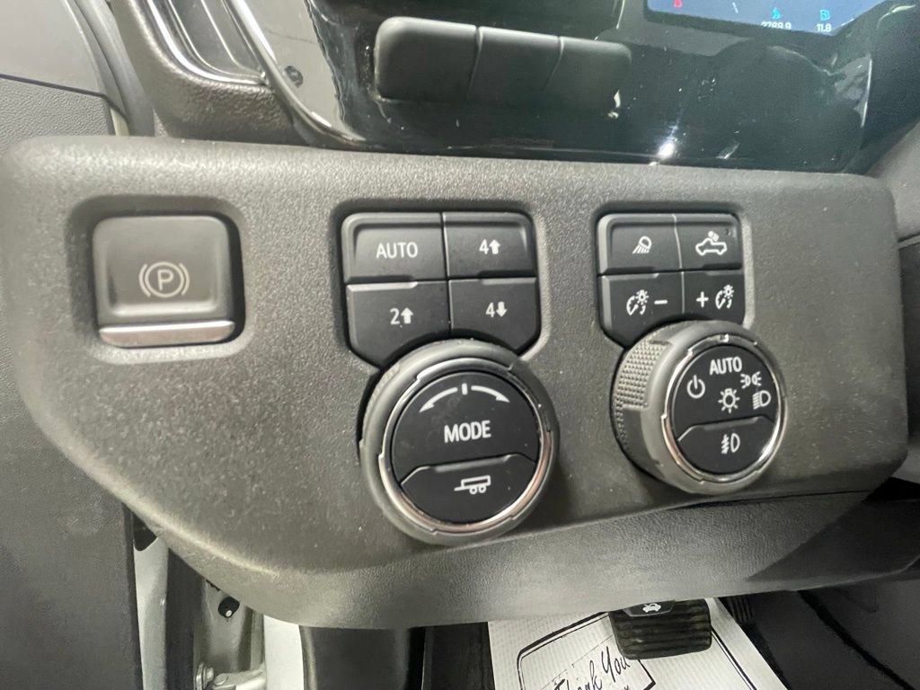 Used 2022 Chevrolet Silverado 1500 ZR2 w/ Technology Package AWD/4WD image 19