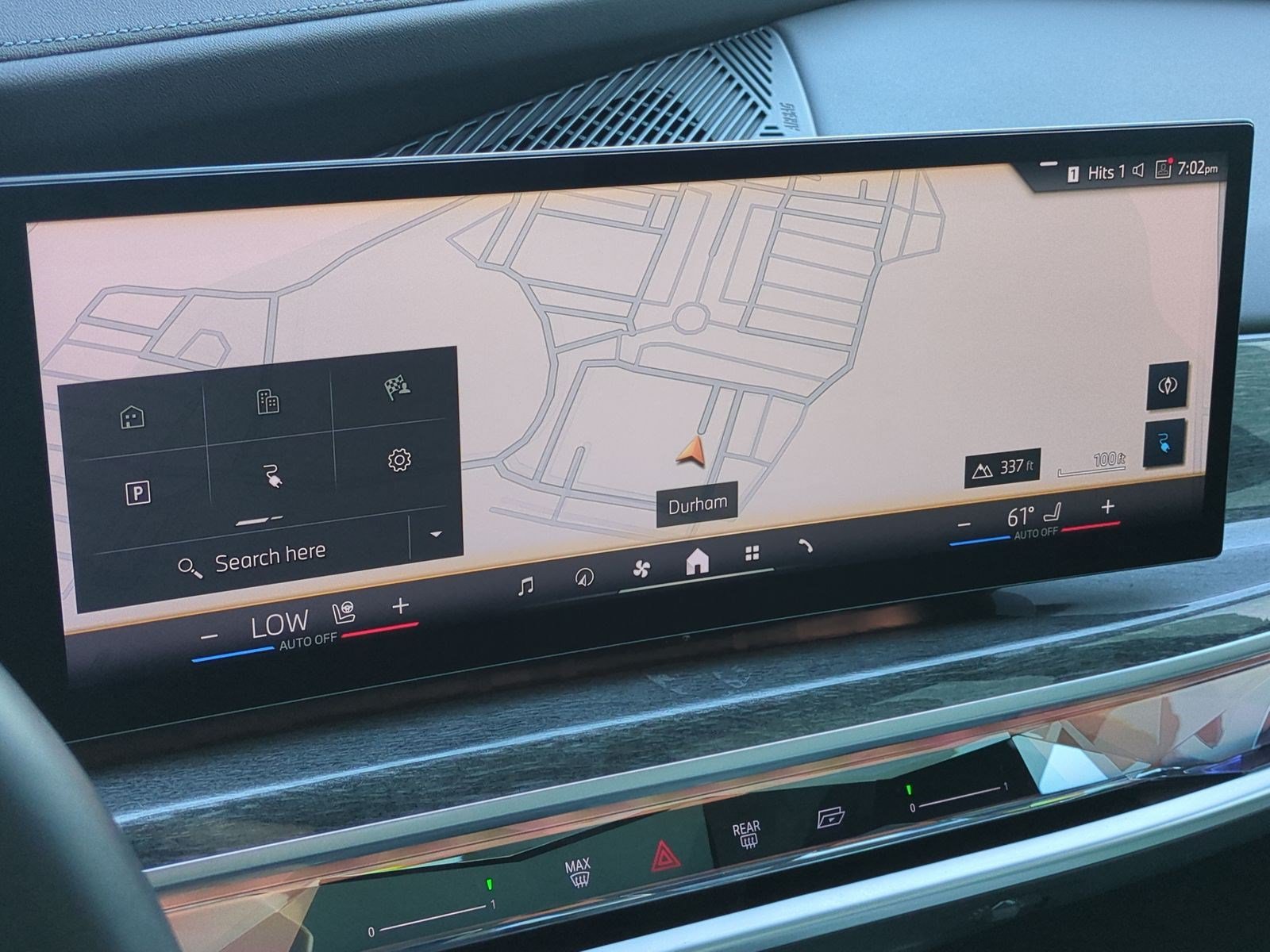 Certified 2024 BMW i7 eDrive50 w/ M Sport Package RWD image 24