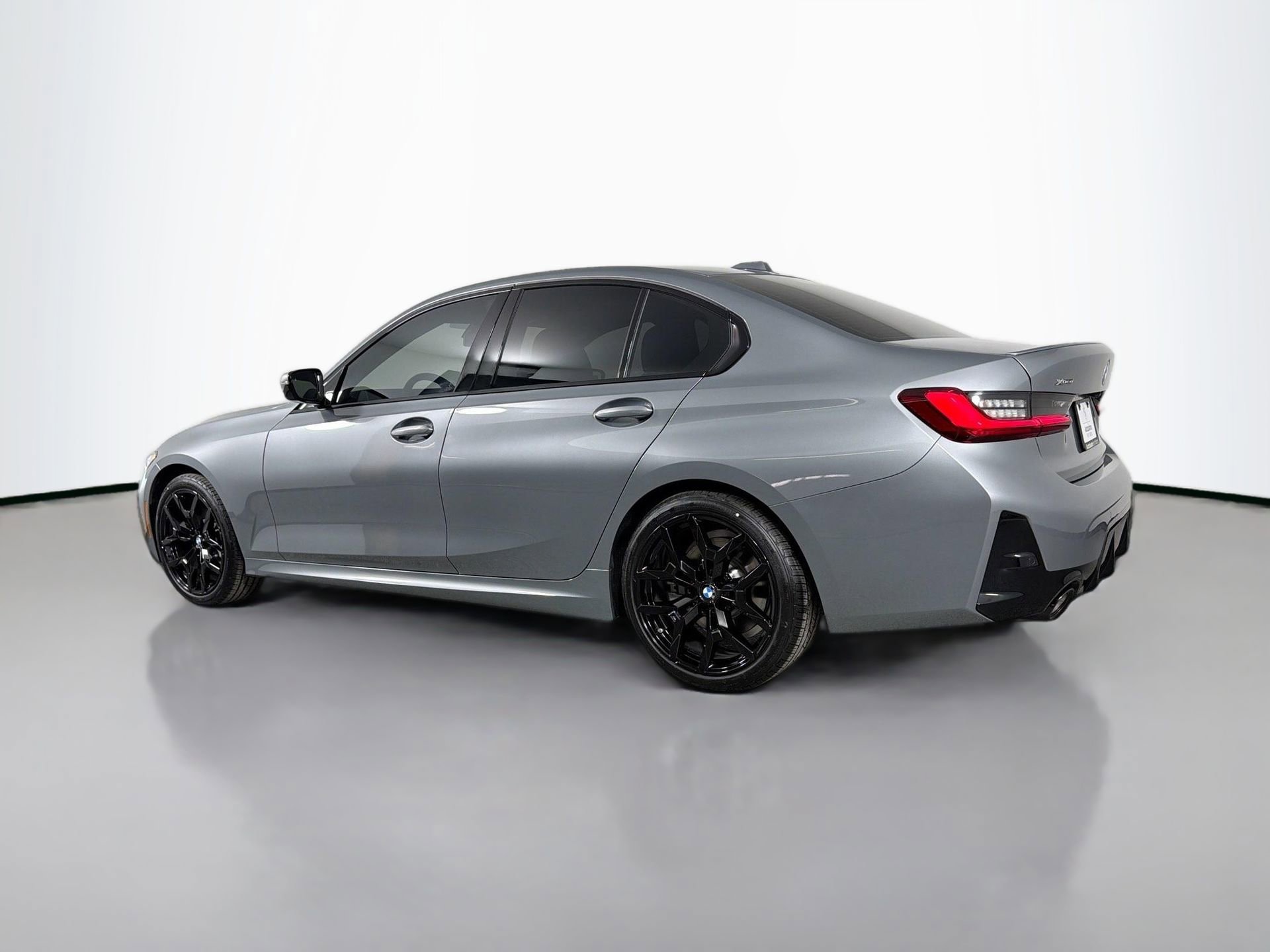 New 2026 BMW 330i xDrive Sedan w/ M Sport Package image 26