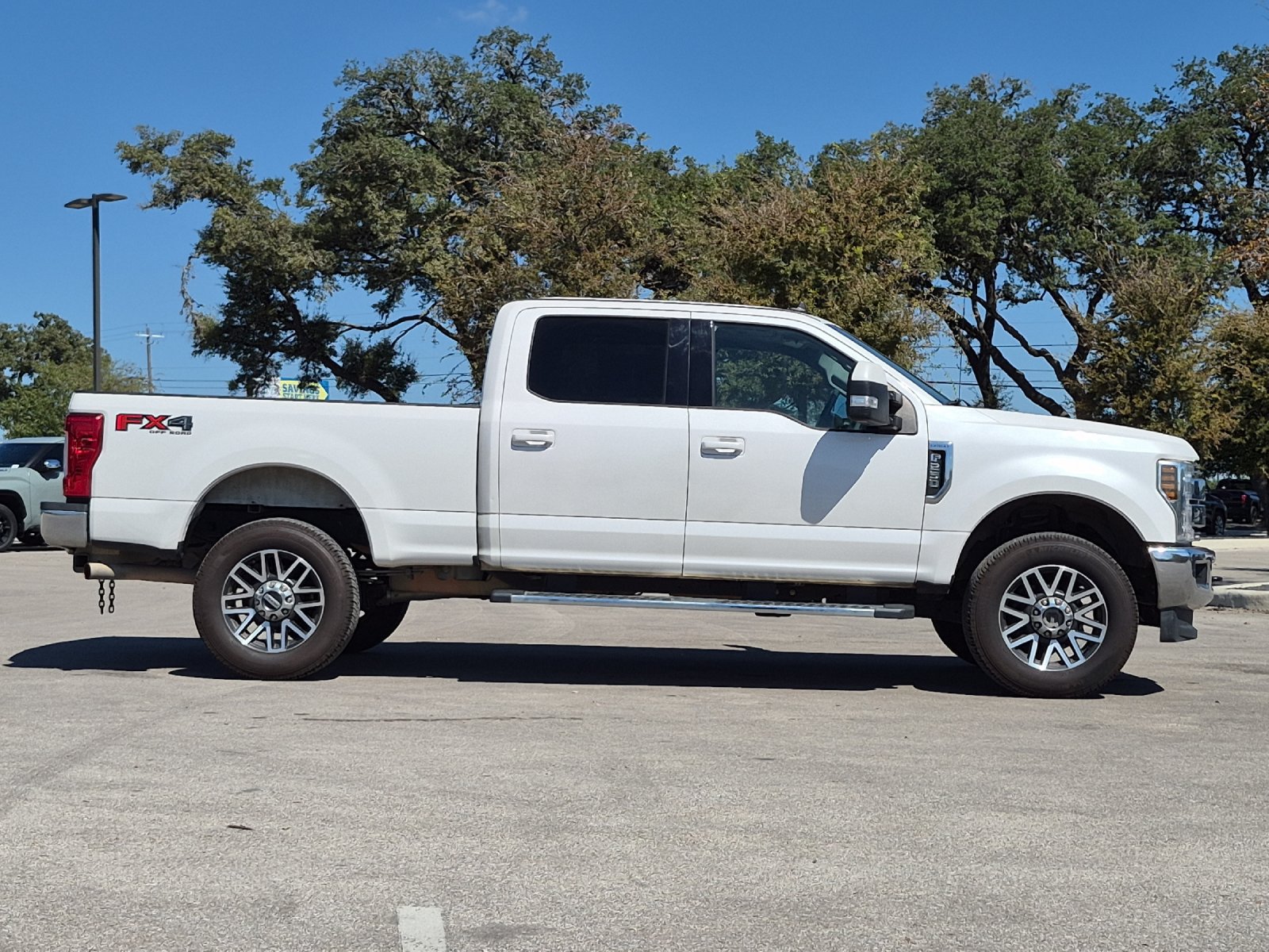 Used 2019 Ford F250 Lariat w/ Lariat Value Package AWD/4WD image 6